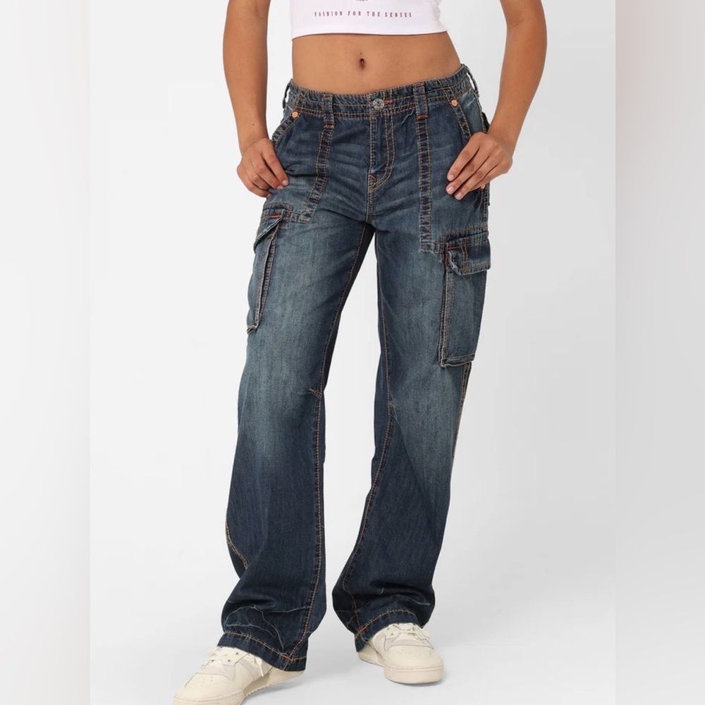 True Religion Cargo Pants Big T Size 25